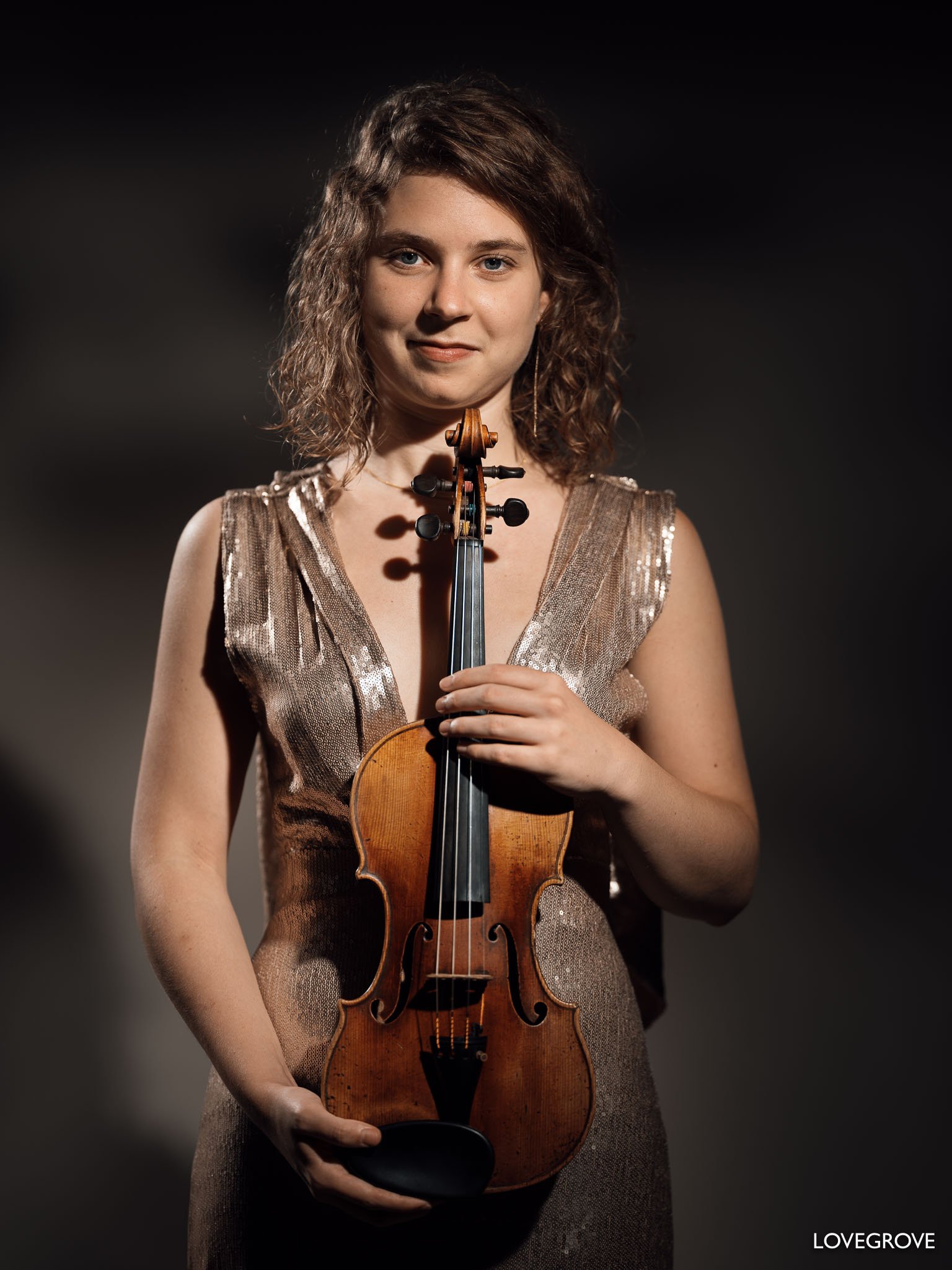 Sarah Bayens - violin (winner 2018)